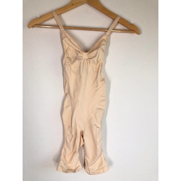 SKIMS  Seamless Sculpt Bodysuit in CLAY Small/Medium NWOT - Picture 4 of 11